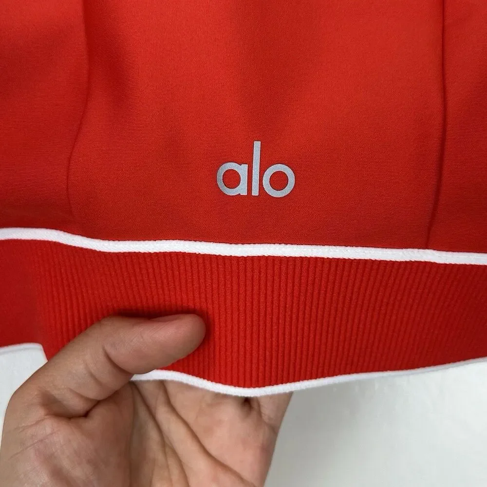 NWT Alo Yoga Airlift Alignment Bra Bright Red Size M W9824R Studio Yoga Pilates